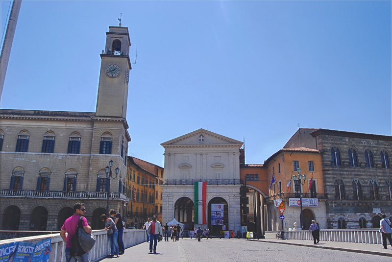 13 - Palazzo Gambacorti viewed from bridge over Fiume in Pisa, Italy